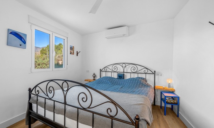 Wederverkoop - 5. Finca / Country Property - Crevillente