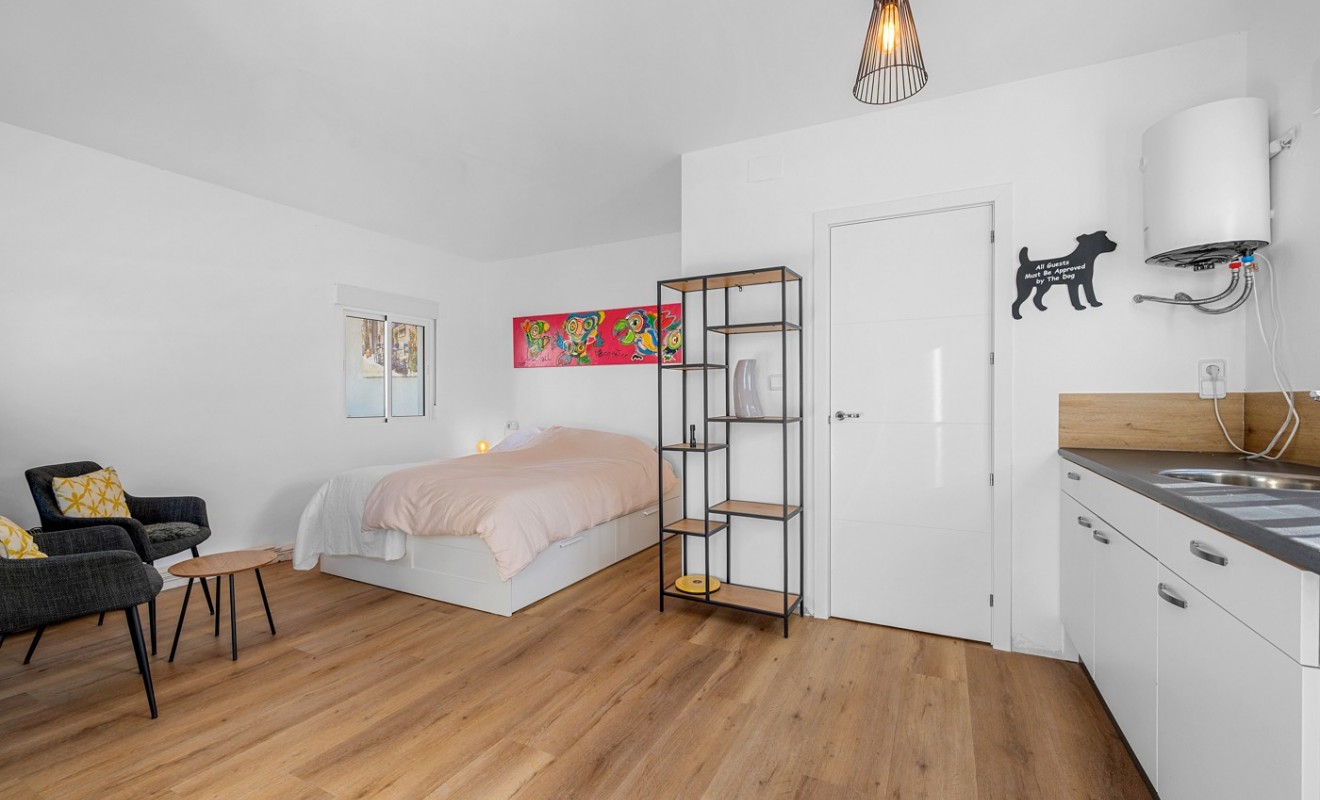 Wederverkoop - 5. Finca / Country Property - Crevillente