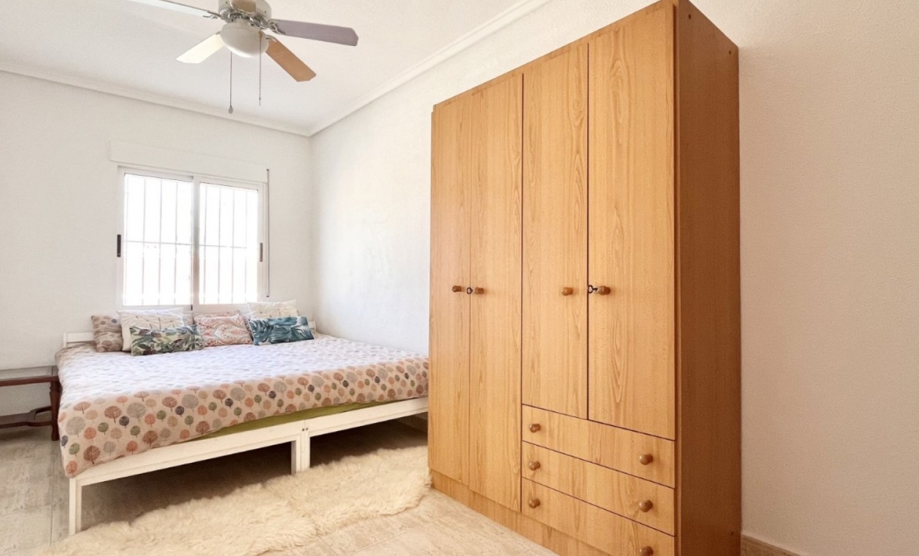 Sale - Townhouse - Torrevieja - La Siesta - El Salado -  Torreta