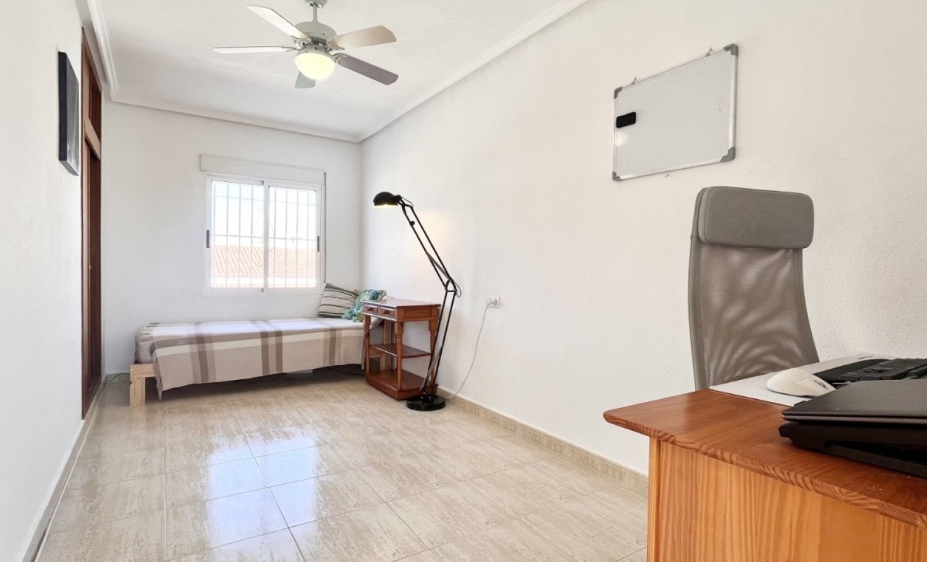 Sale - Townhouse - Torrevieja - La Siesta - El Salado -  Torreta