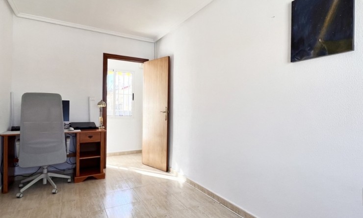 Sale - Townhouse - Torrevieja - La Siesta - El Salado -  Torreta