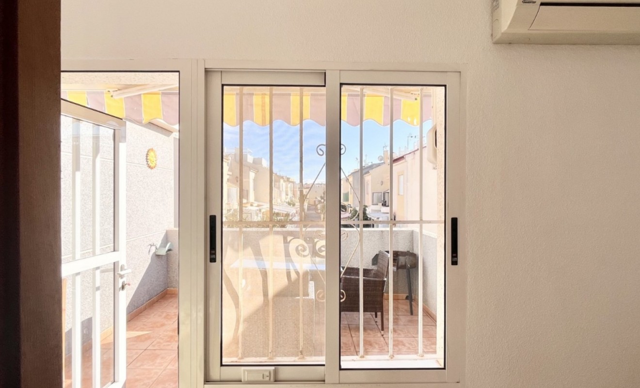 Sale - Townhouse - Torrevieja - La Siesta - El Salado -  Torreta