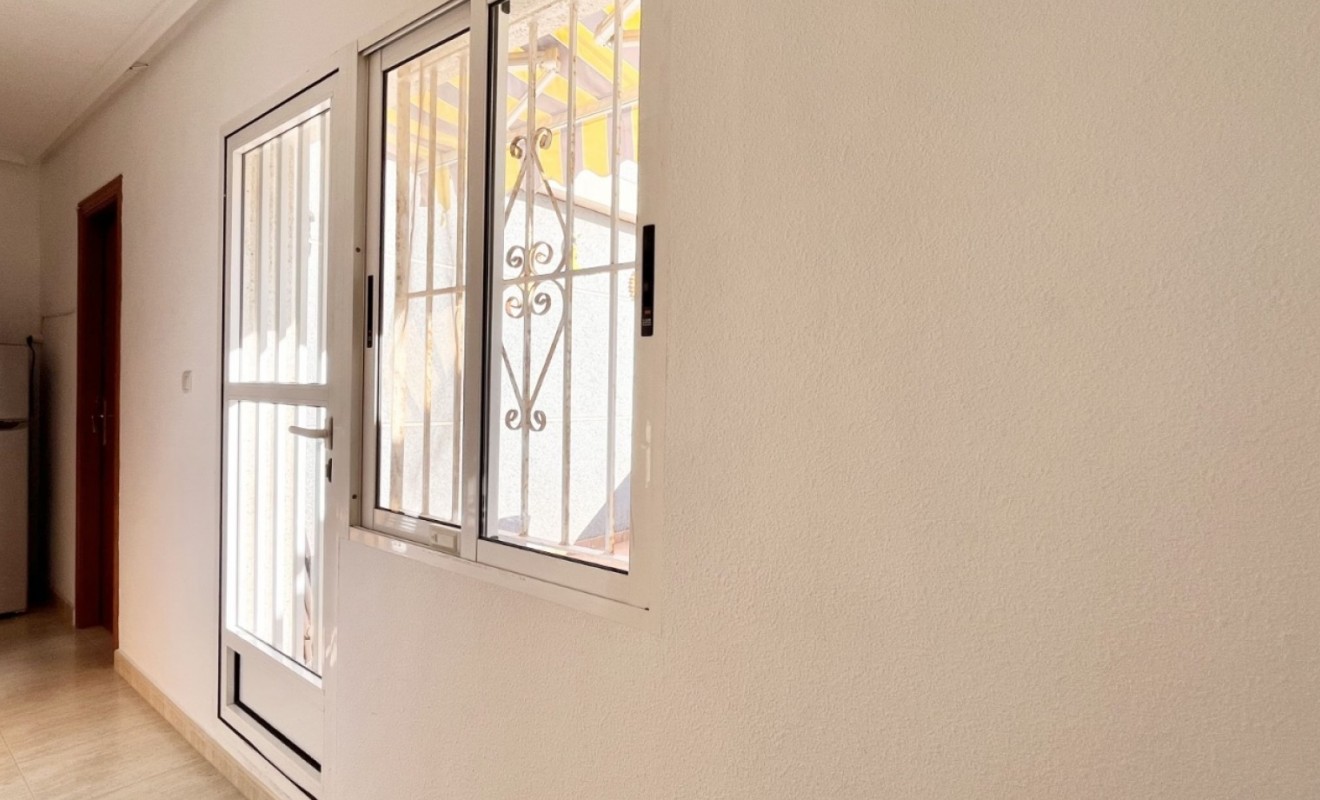 Sale - Townhouse - Torrevieja - La Siesta - El Salado -  Torreta