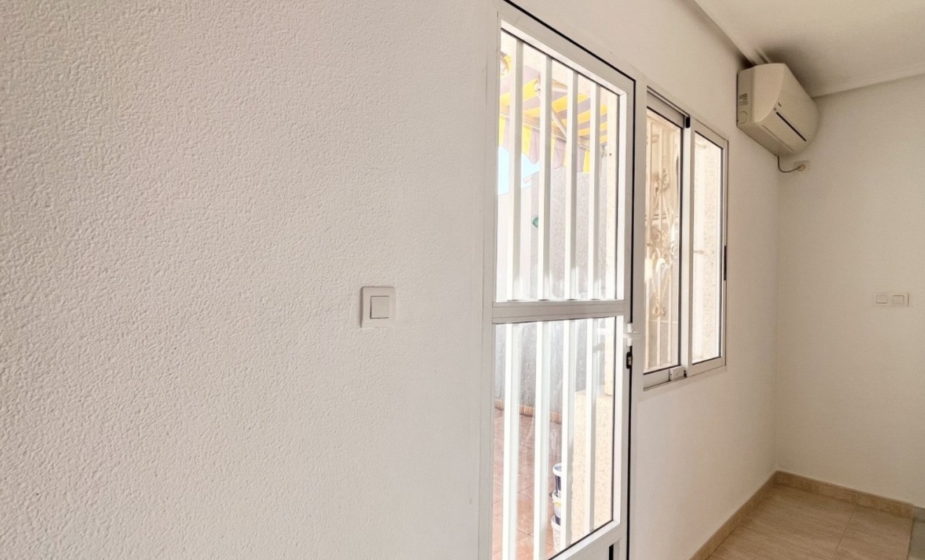 Sale - Townhouse - Torrevieja - La Siesta - El Salado -  Torreta