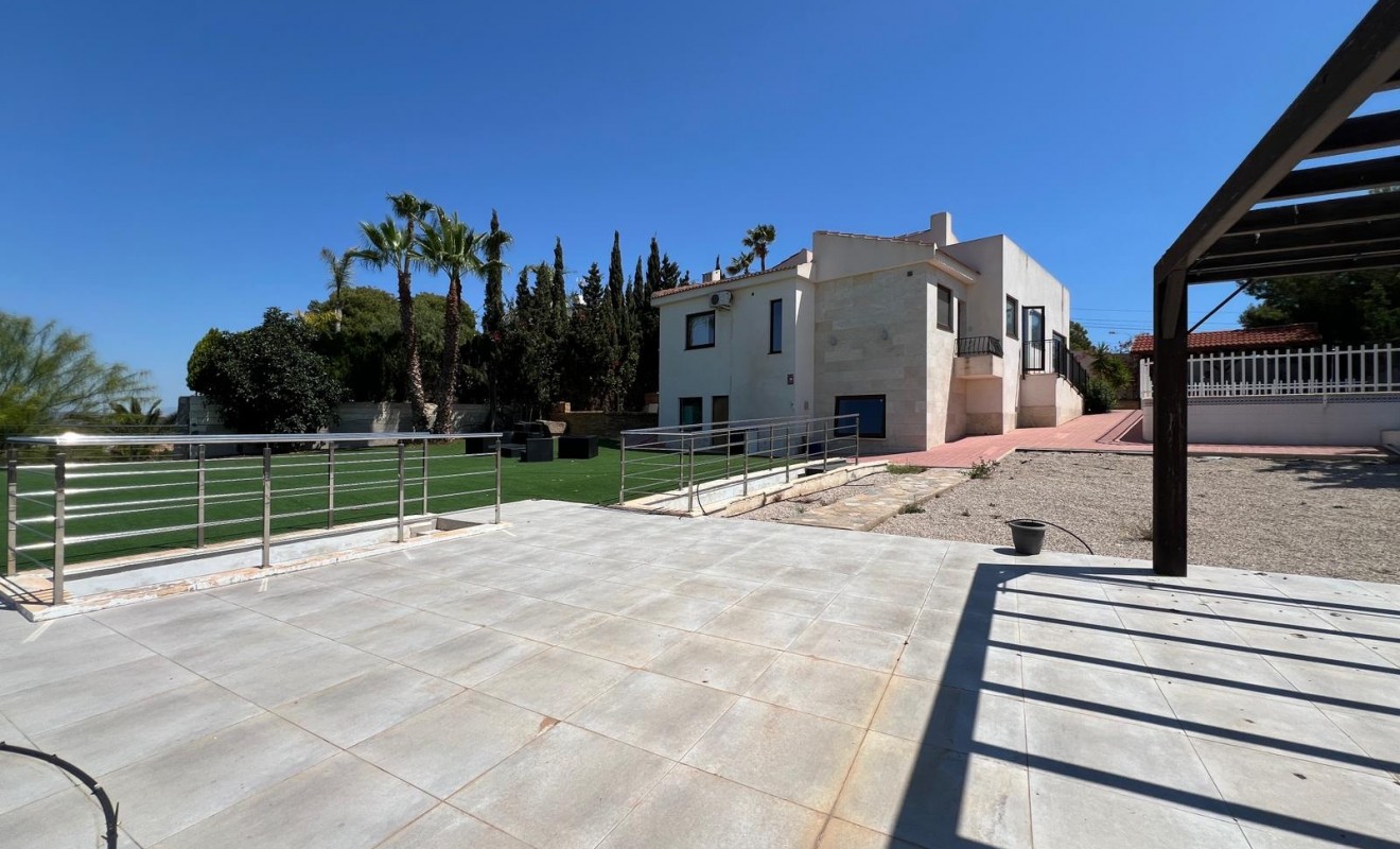 Wederverkoop - Villa - Torrevieja - Los Balcones - Los Altos del Edén