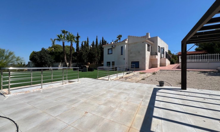 Wederverkoop - Villa - Torrevieja - Los Balcones - Los Altos del Edén