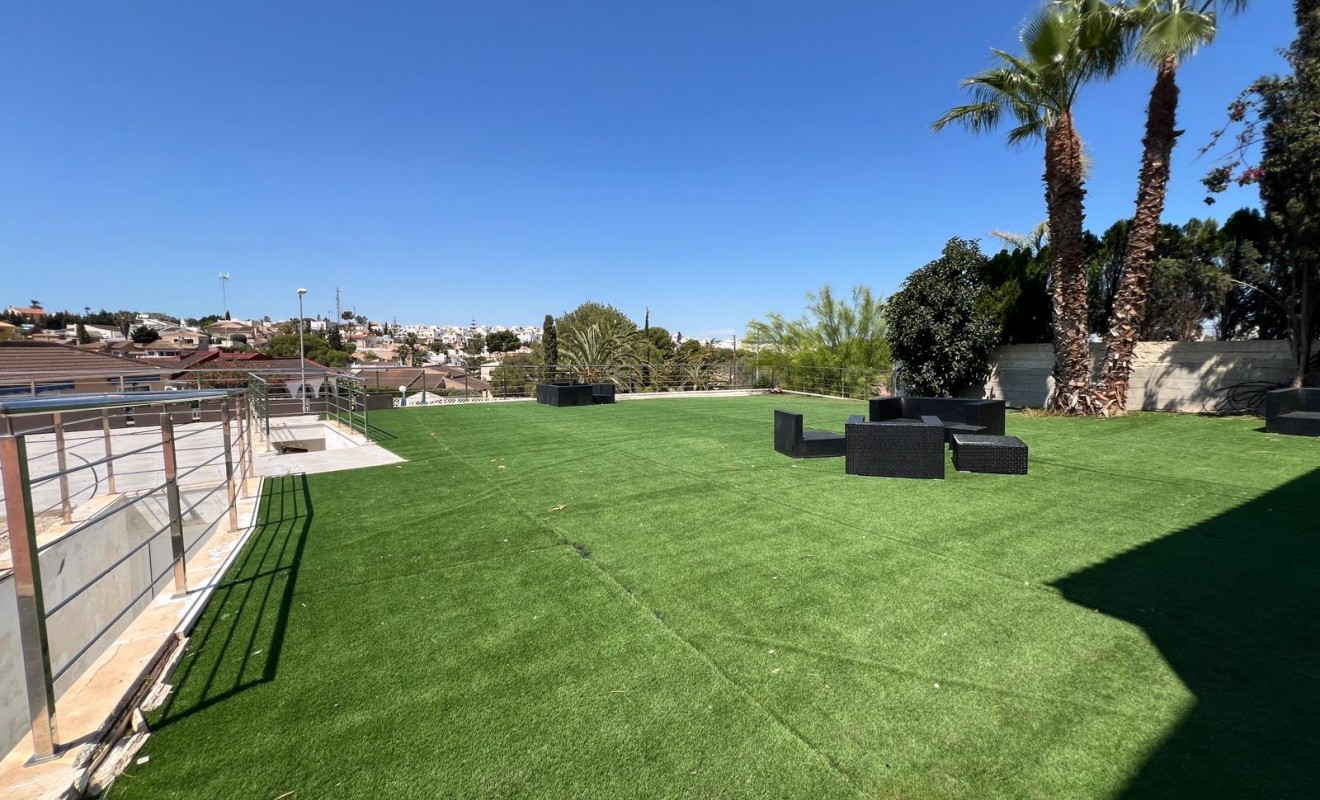 Wederverkoop - Villa - Torrevieja - Los Balcones - Los Altos del Edén