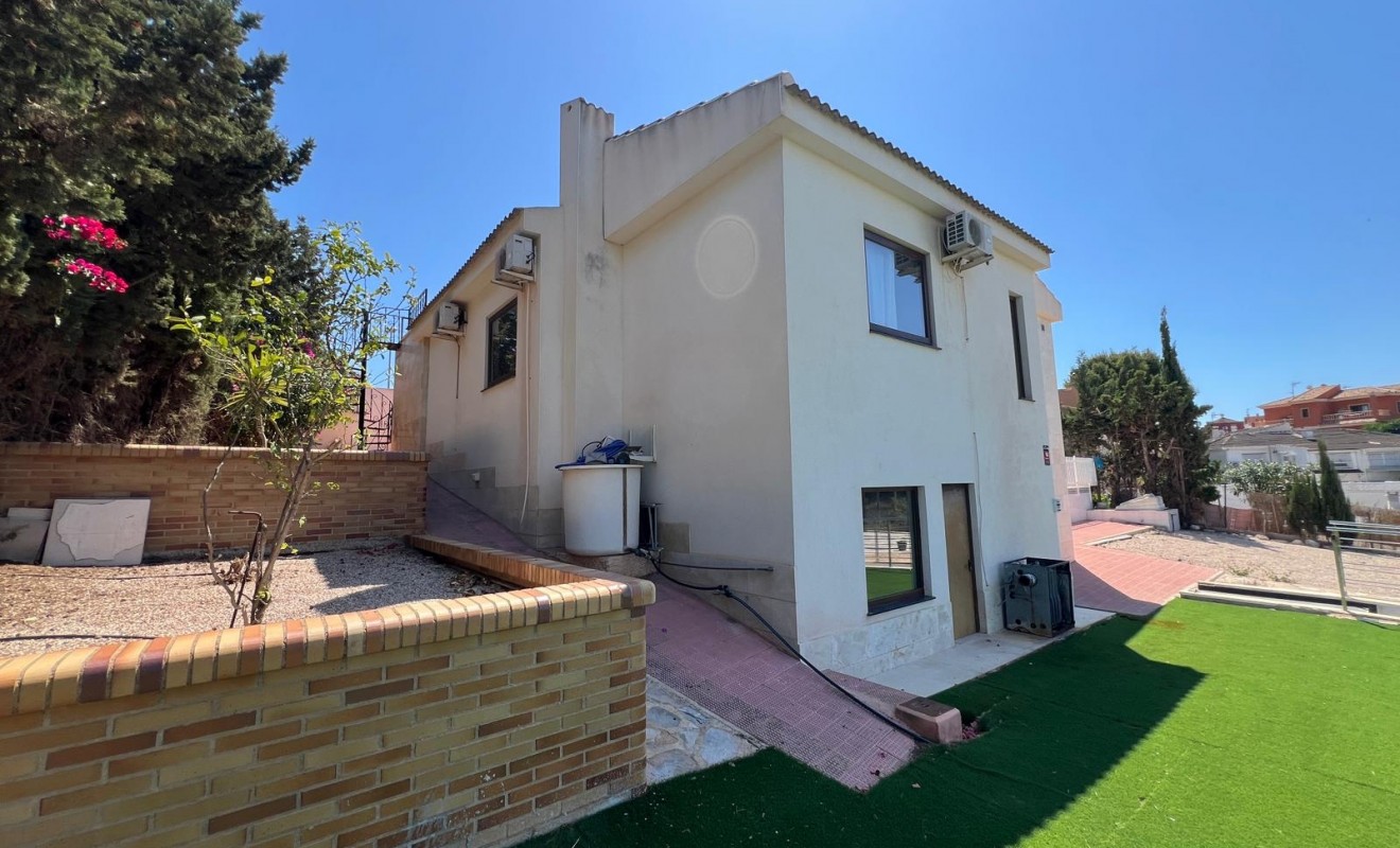 Wederverkoop - Villa - Torrevieja - Los Balcones - Los Altos del Edén