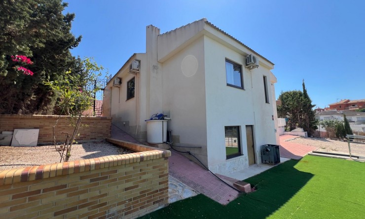 Wederverkoop - Villa - Torrevieja - Los Balcones - Los Altos del Edén