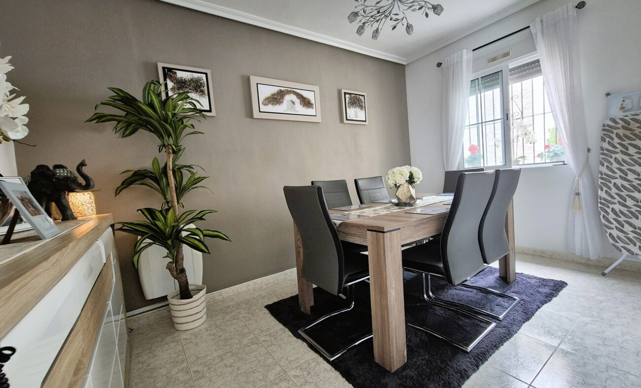 Wederverkoop - Villa - Villamartín