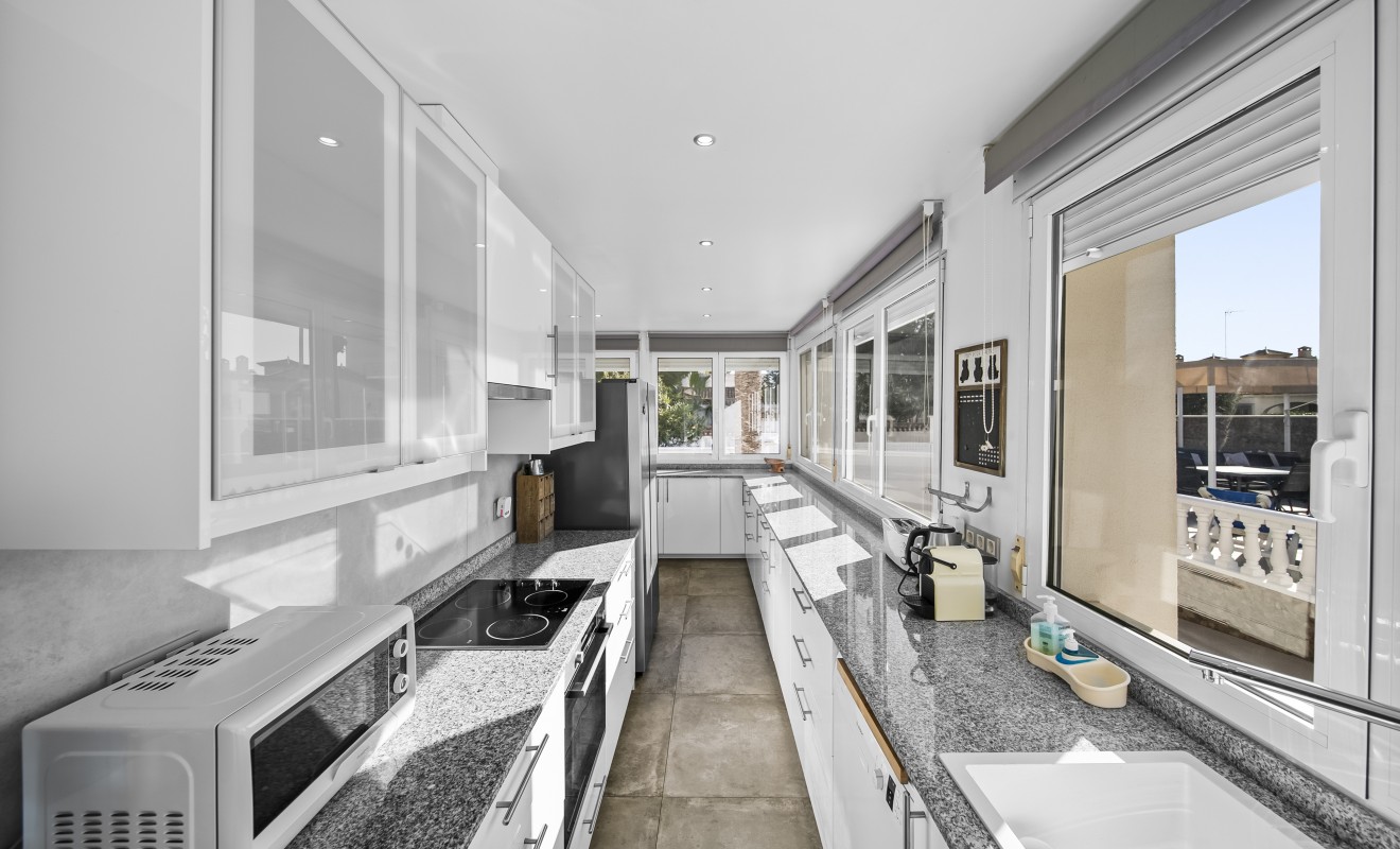 Wederverkoop - Villa - Orihuela Costa - La Zenia