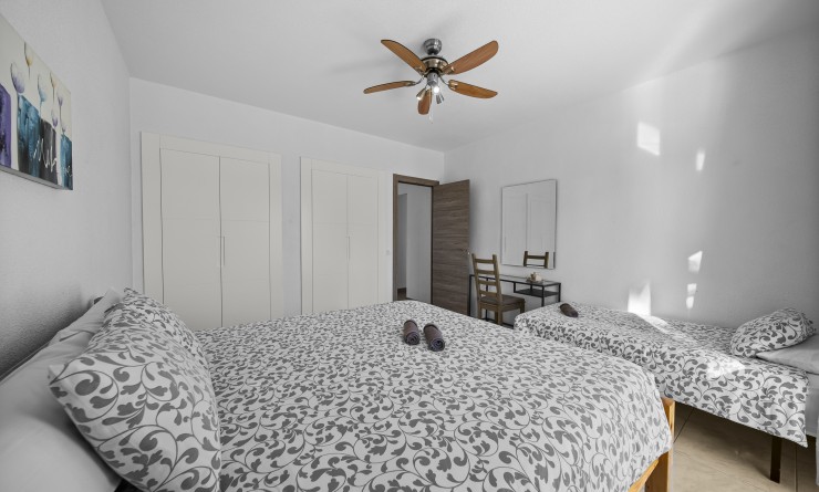 Wederverkoop - Villa - Orihuela Costa - La Zenia