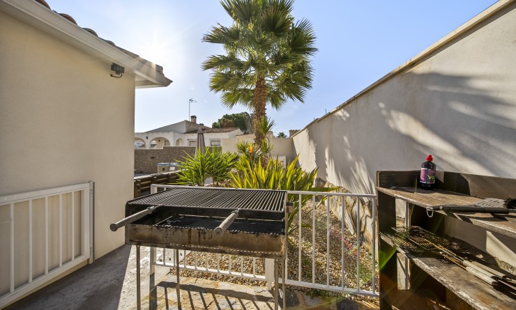 Wederverkoop - Villa - Orihuela Costa - La Zenia