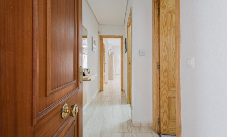 Wederverkoop - Apartamento - Torrevieja - Playa del Acequión