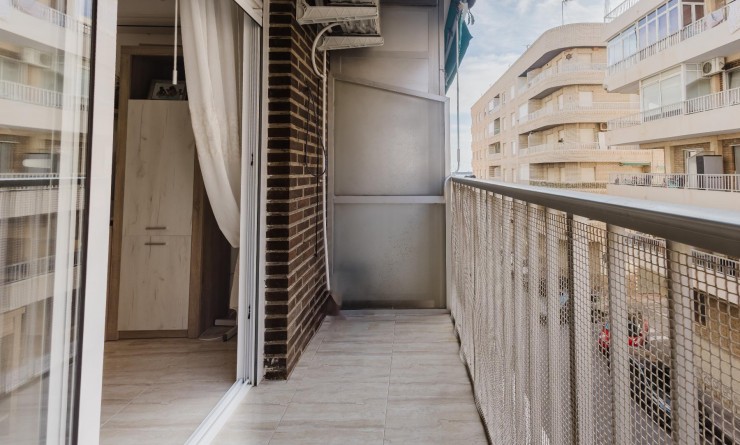 Wederverkoop - Apartamento - Torrevieja - Playa del Acequión