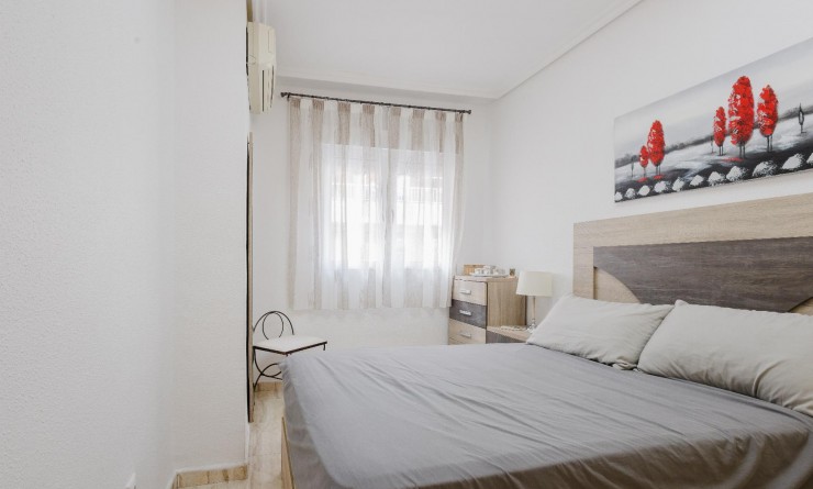 Wederverkoop - Apartamento - Torrevieja - Playa del Acequión
