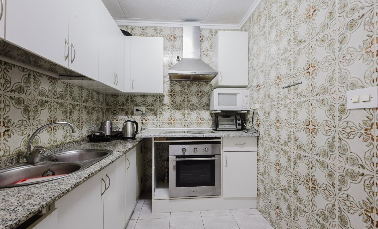 Sale - Apartamento - Torrevieja - Playa del Acequión