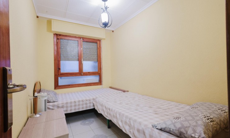 Sale - Apartamento - Torrevieja - Playa del Acequión