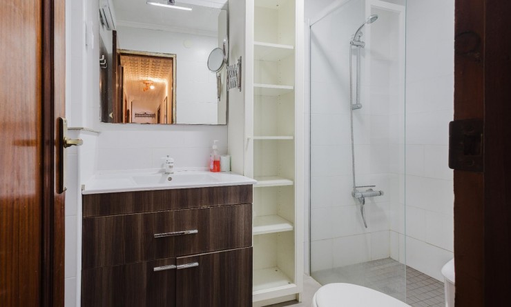 Sale - Apartamento - Torrevieja - Playa del Acequión