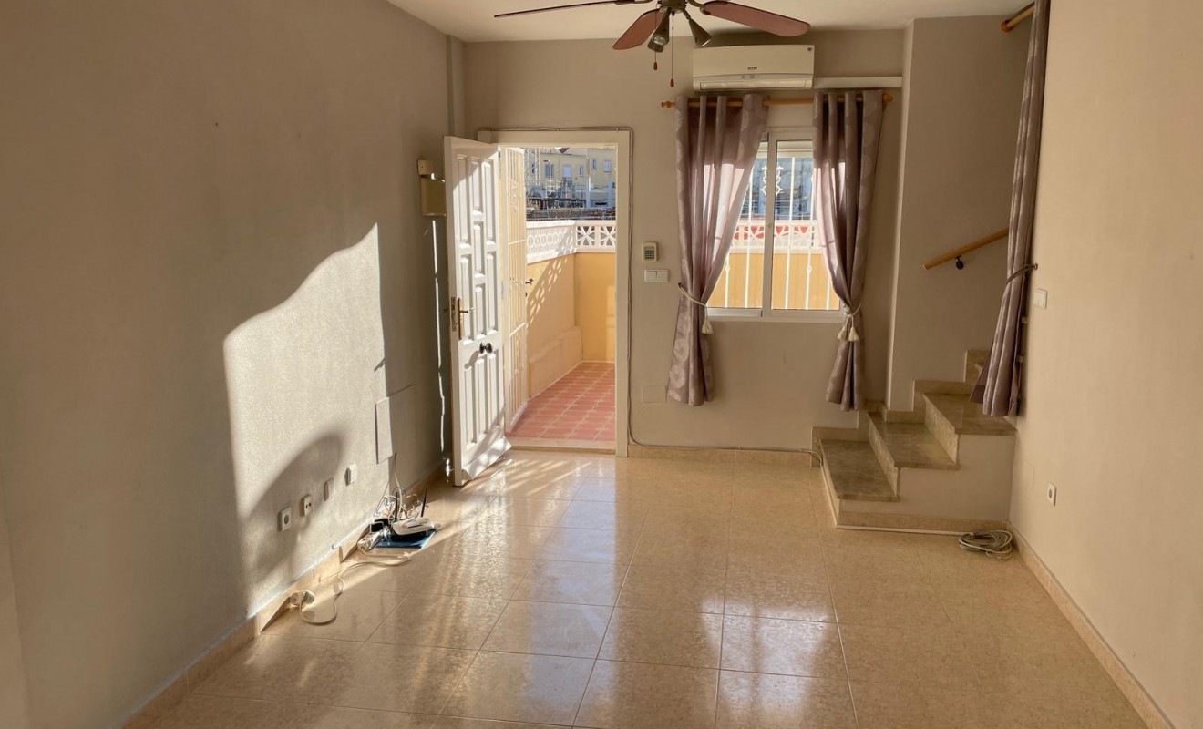 Sale - Townhouse - Villamartín