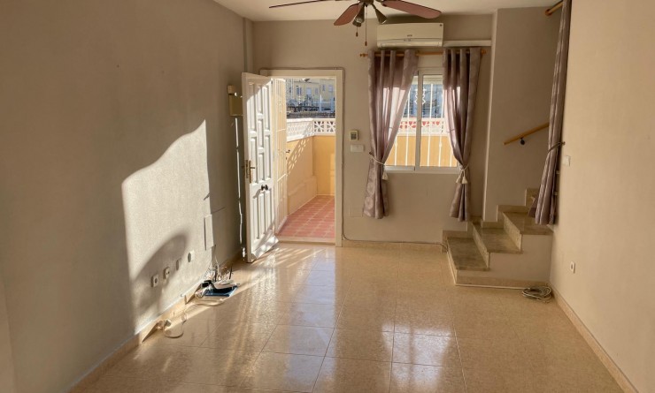 Sale - Townhouse - Villamartín