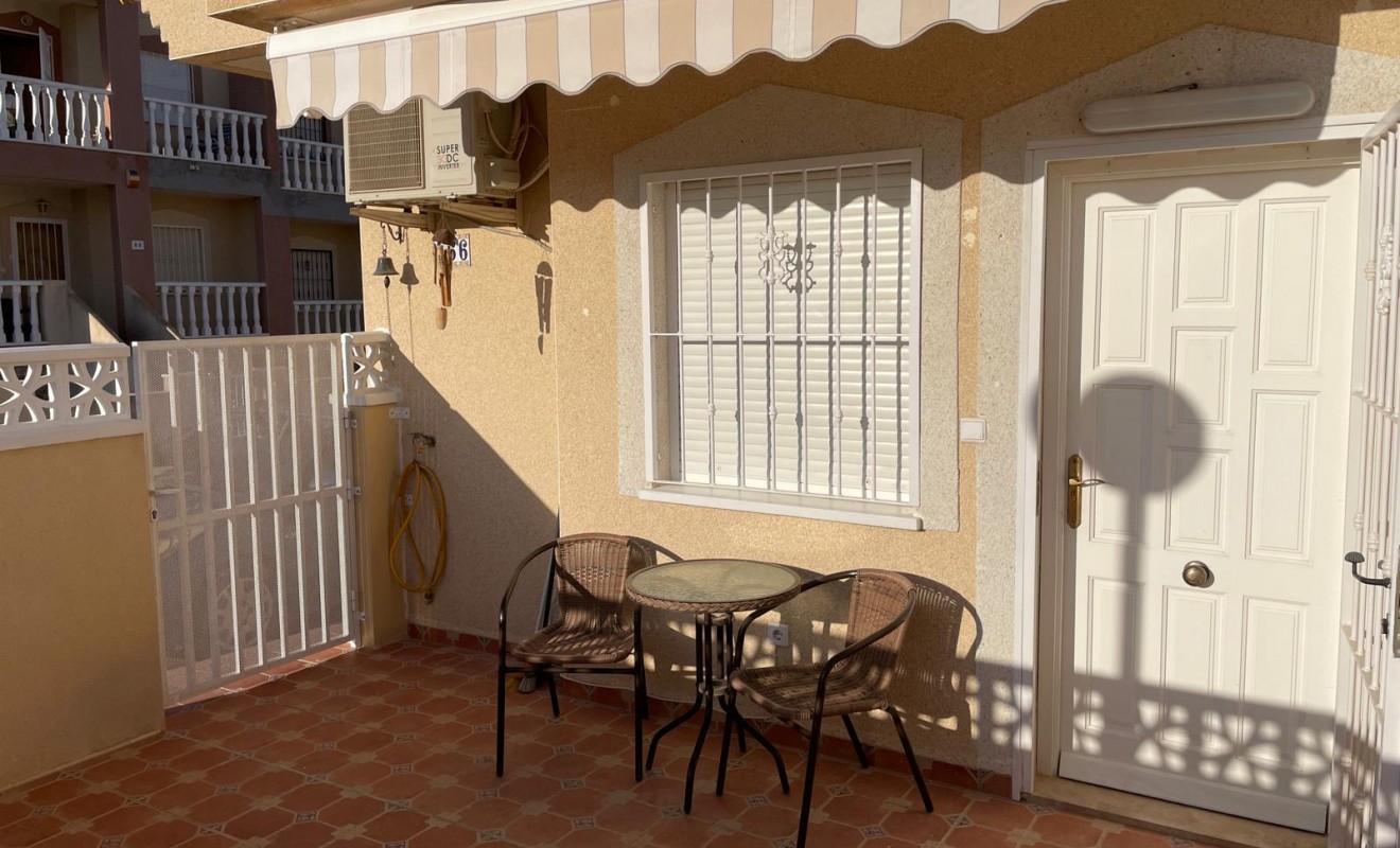 Sale - Townhouse - Villamartín