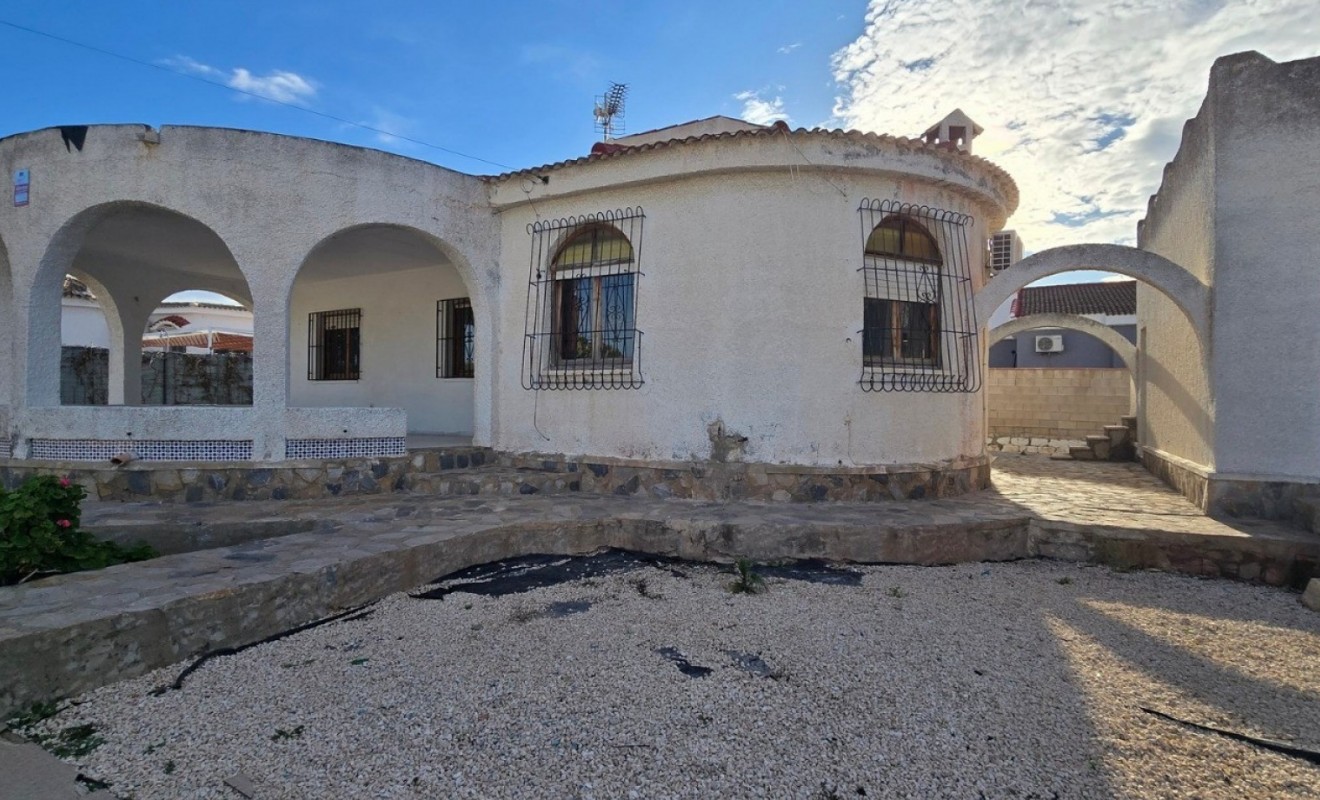 Wederverkoop - Detached villa - Torrevieja - El Chaparal