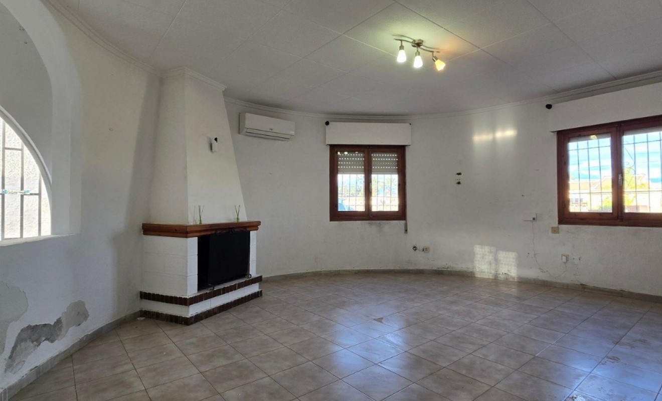 Wederverkoop - Detached villa - Torrevieja - El Chaparal