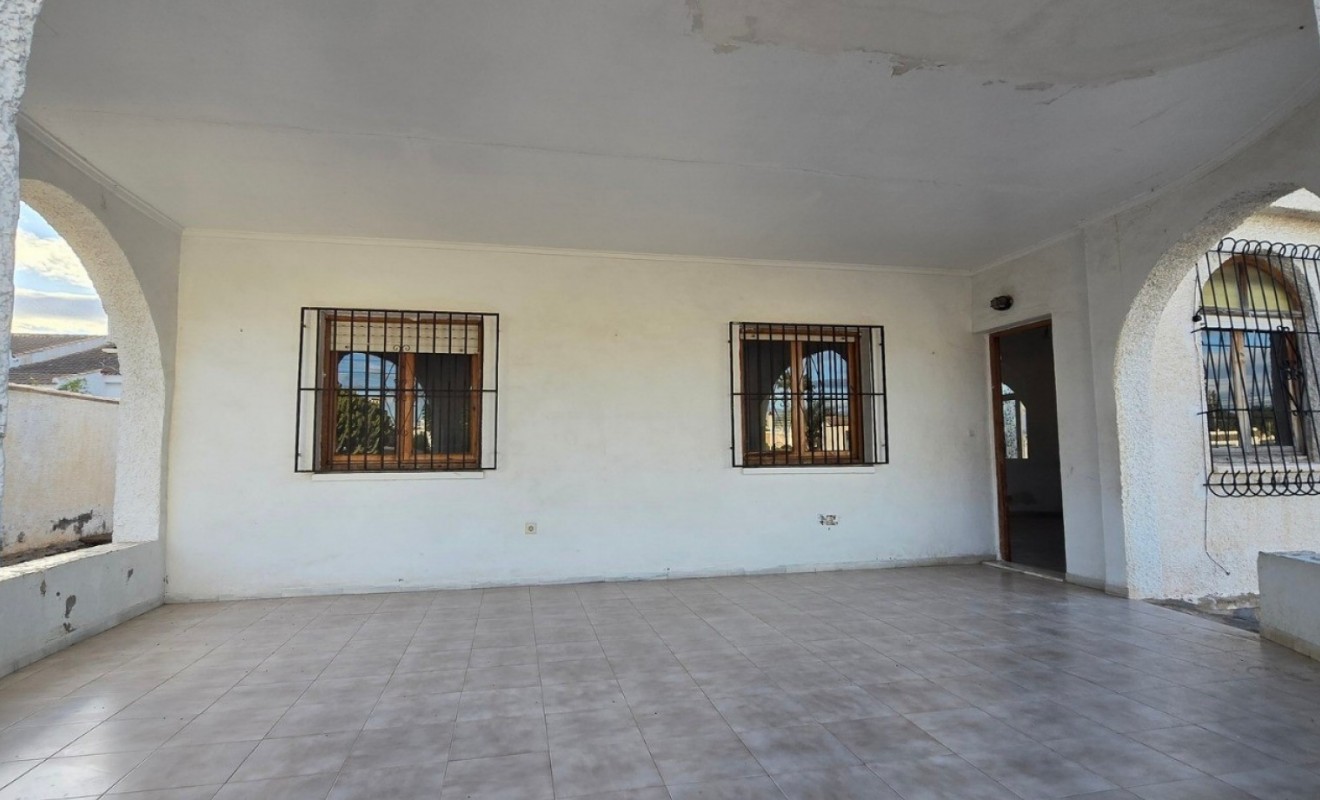 Wederverkoop - Detached villa - Torrevieja - El Chaparal