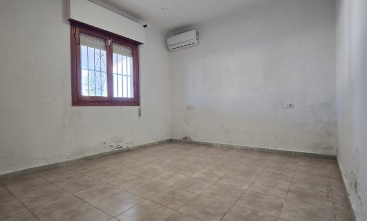 Wederverkoop - Detached villa - Torrevieja - El Chaparal