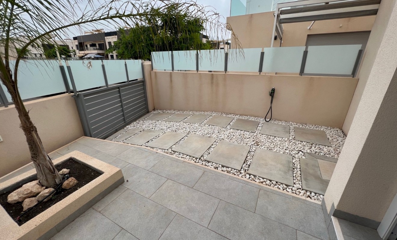 Wederverkoop - Villa - Mil Palmeras - Costa Blanca Sur