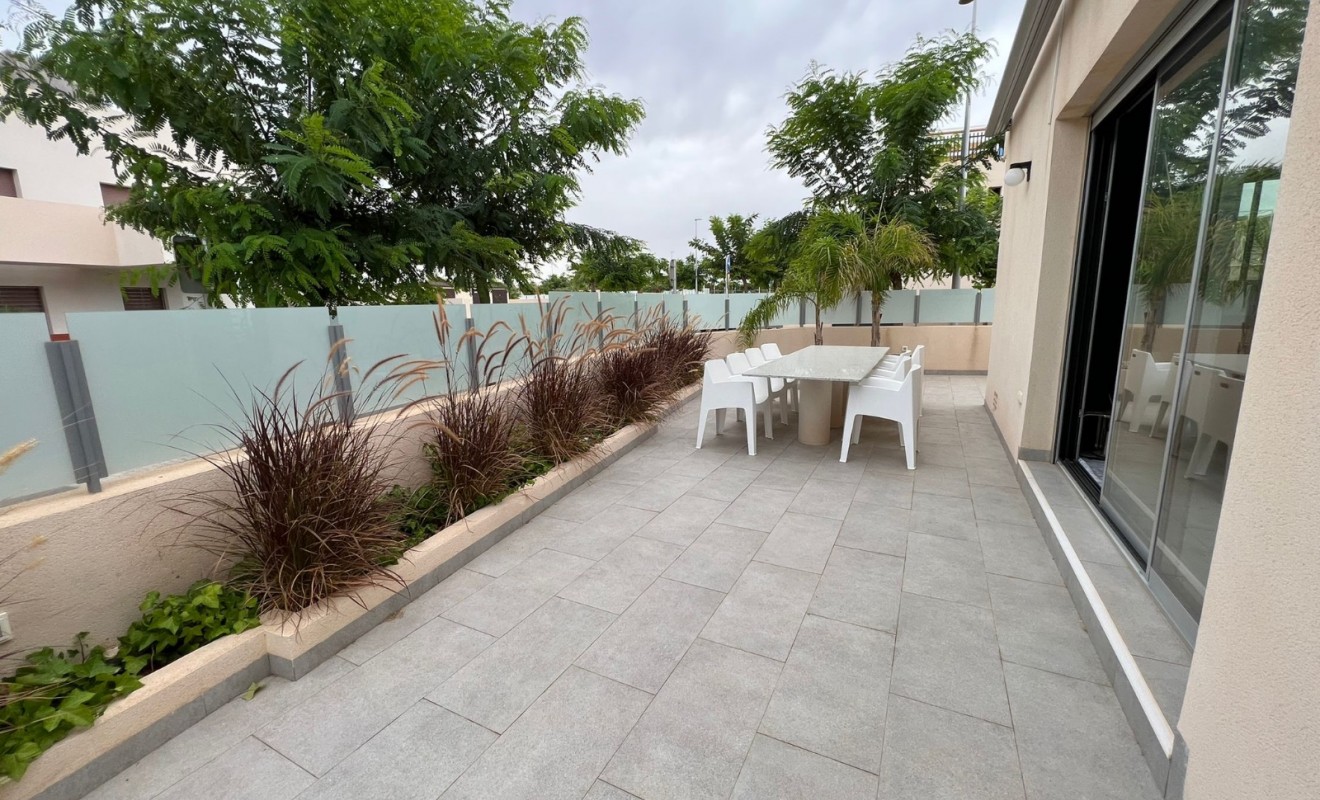 Wederverkoop - Villa - Mil Palmeras - Costa Blanca Sur