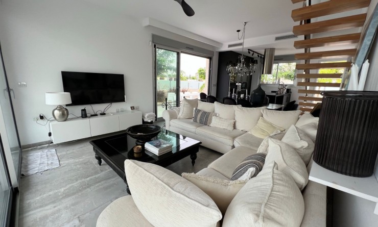 Wederverkoop - Villa - Mil Palmeras - Costa Blanca Sur