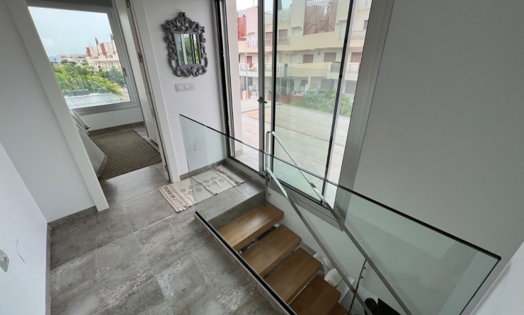 Wederverkoop - Villa - Mil Palmeras - Costa Blanca Sur