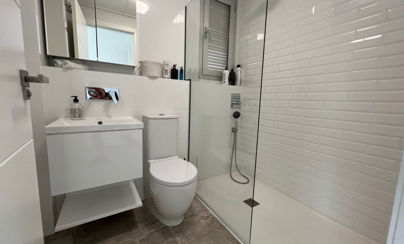 Wederverkoop - Villa - Mil Palmeras - Costa Blanca Sur