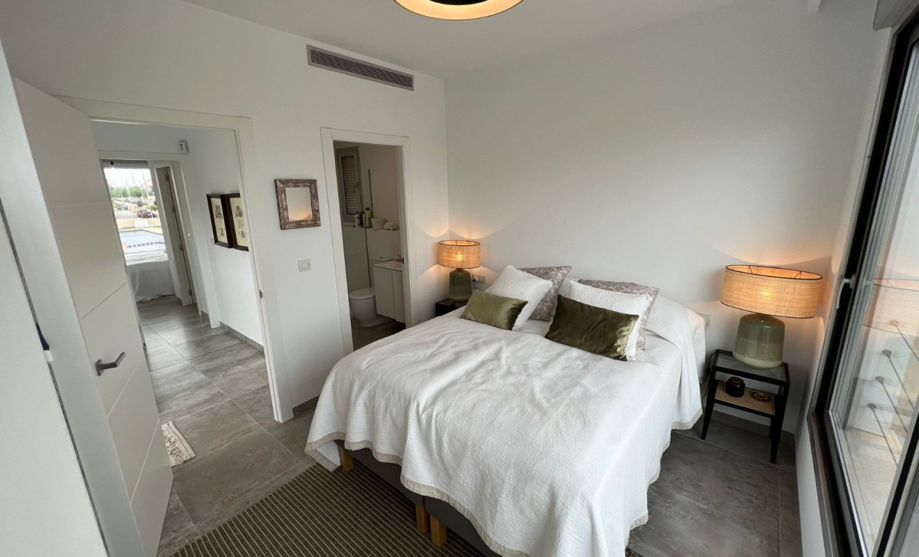 Wederverkoop - Villa - Mil Palmeras - Costa Blanca Sur