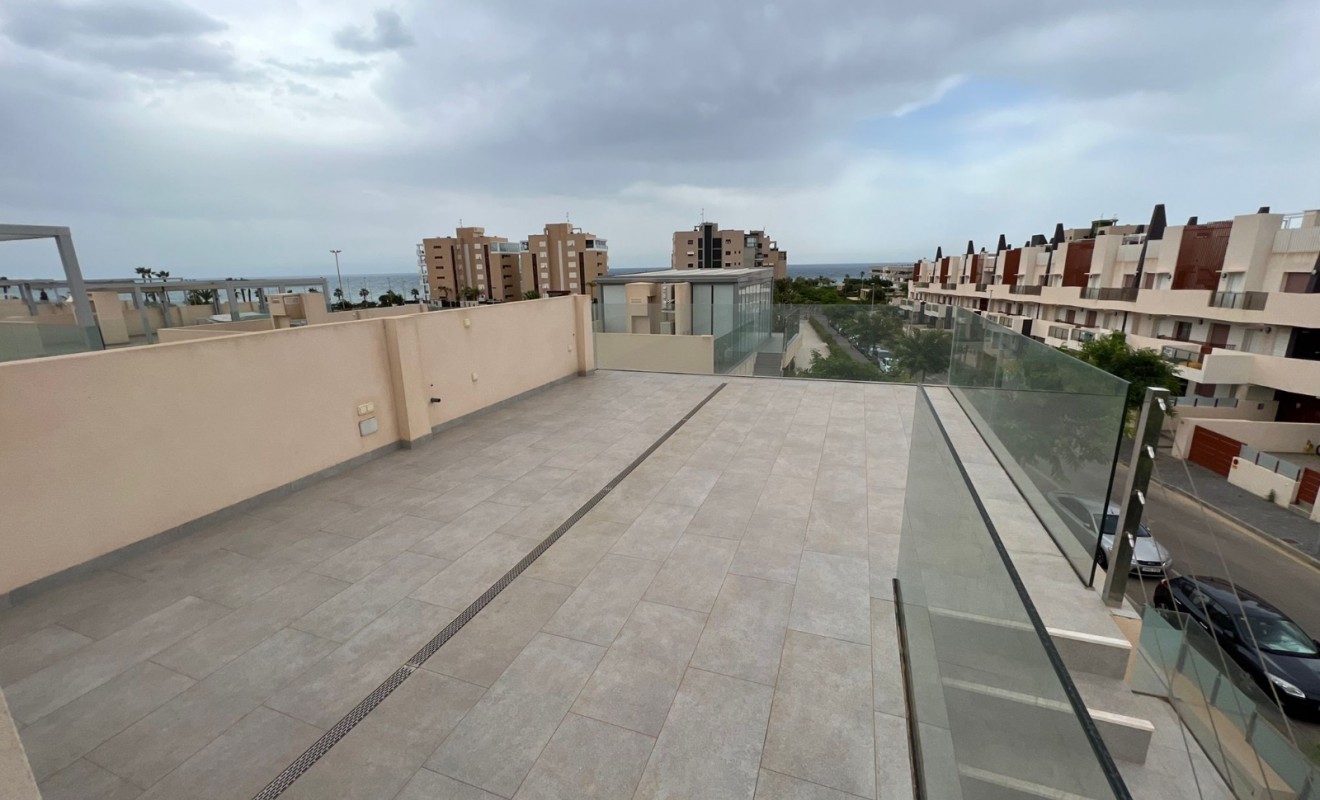 Wederverkoop - Villa - Mil Palmeras - Costa Blanca Sur