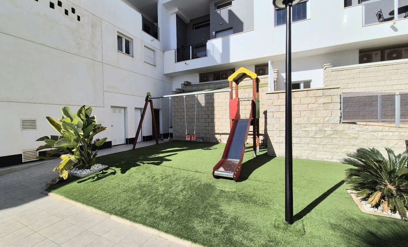 Wederverkoop - Appartement - Villamartín - Costa Blanca