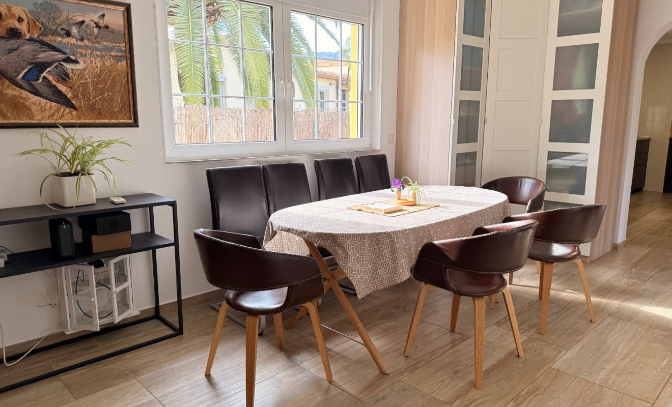 Wederverkoop - Chalet independiente - Denia - Les Marines - Las Marinas