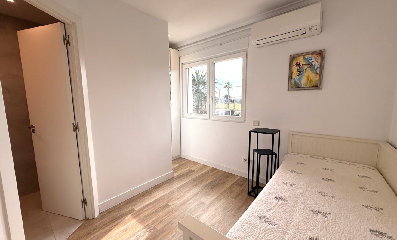 Wederverkoop - Chalet independiente - Denia - Les Marines - Las Marinas