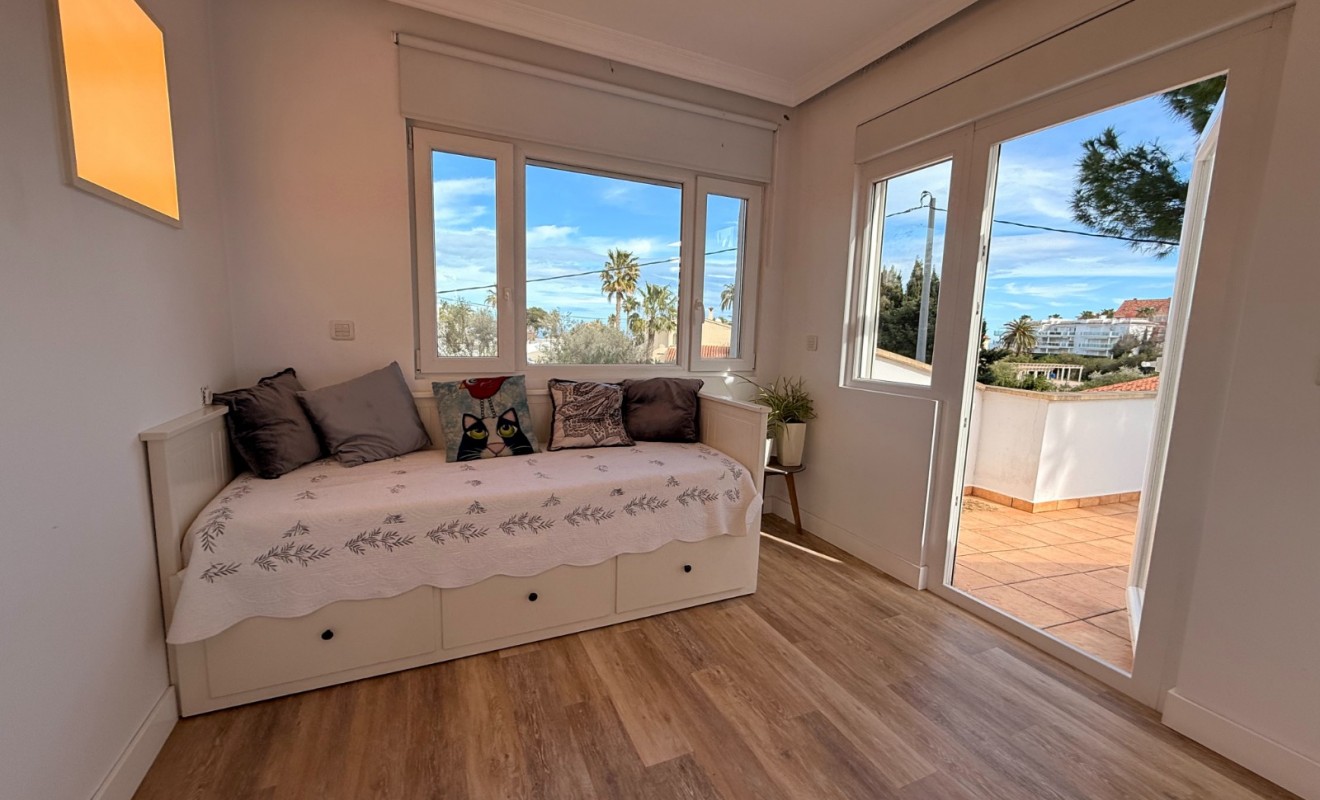 Wederverkoop - Chalet independiente - Denia - Les Marines - Las Marinas