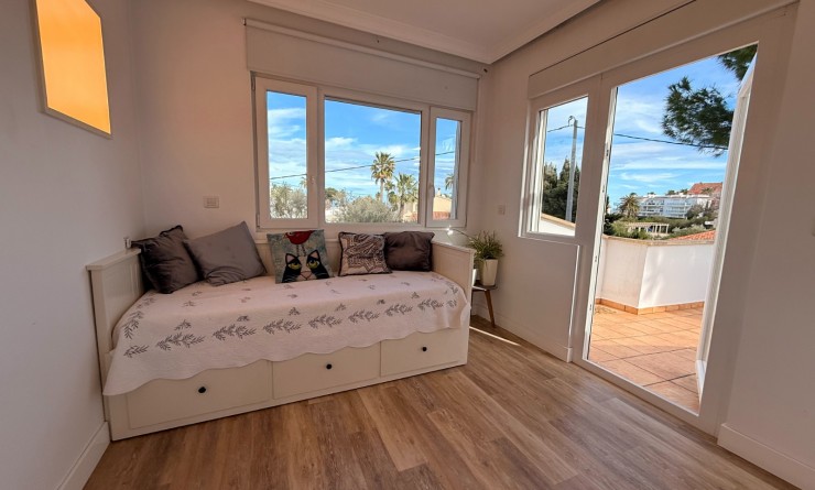 Wederverkoop - Chalet independiente - Denia - Les Marines - Las Marinas