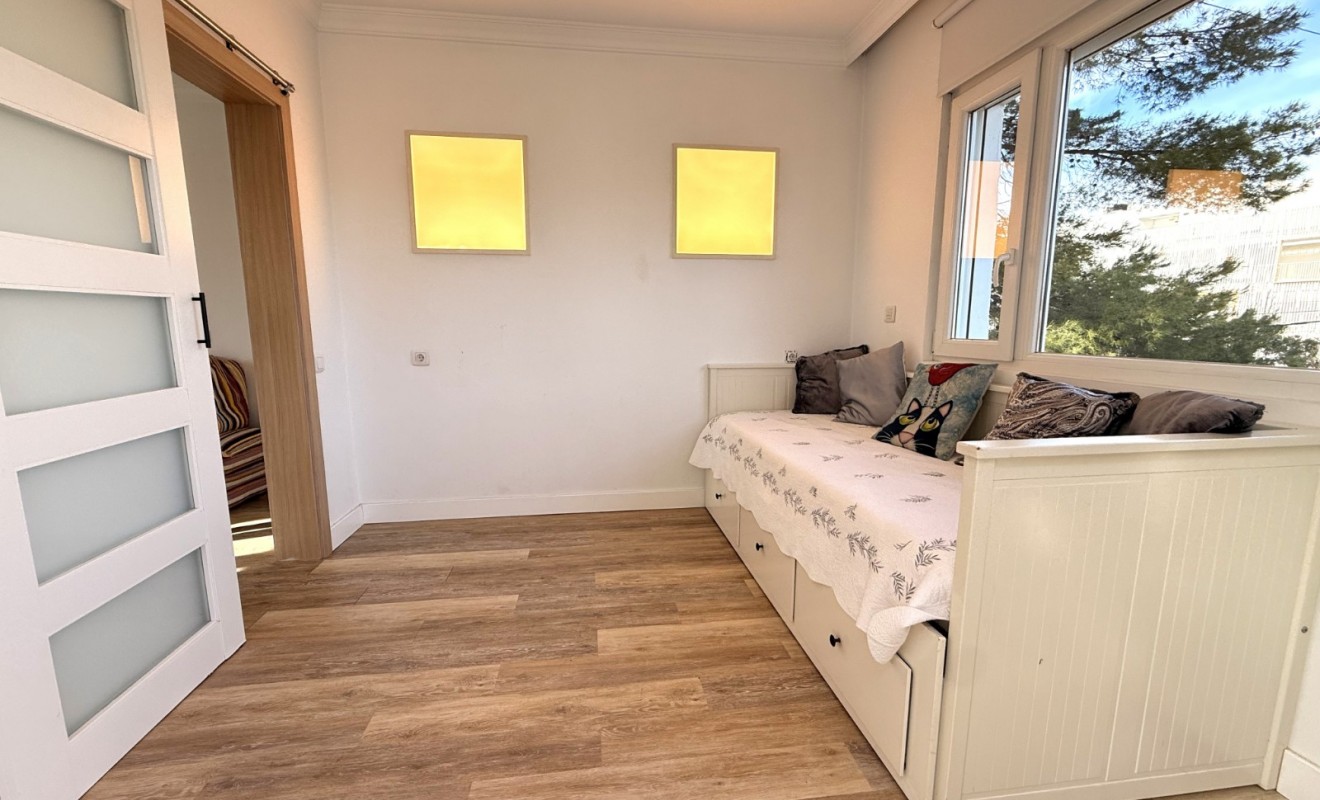 Wederverkoop - Chalet independiente - Denia - Les Marines - Las Marinas