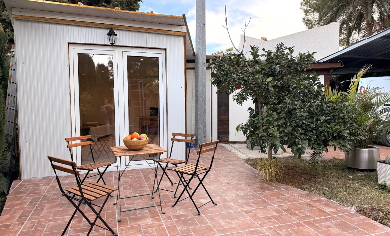 Wederverkoop - Chalet independiente - Denia - Les Marines - Las Marinas