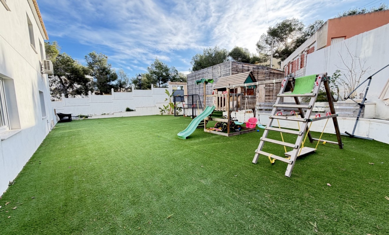 Wederverkoop - Villa - Villamartín