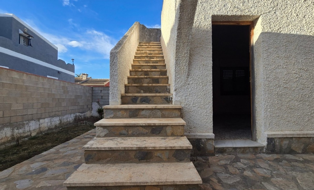 Wederverkoop - Villa - El Chaparral