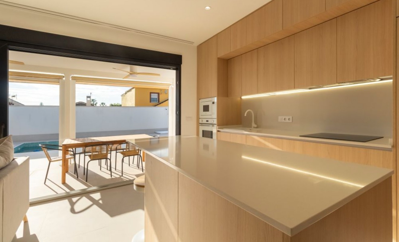 Sale - Semi Detached - Torrevieja - torrevieja