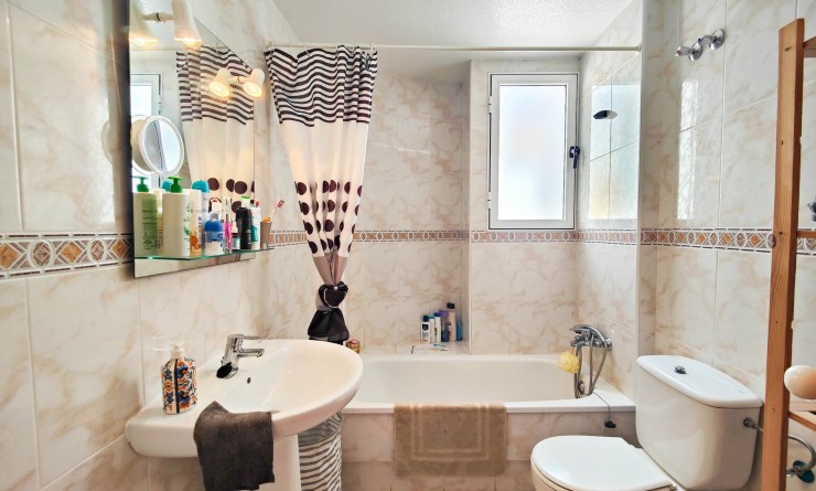 Revente - Quadhouse - Orihuela Costa