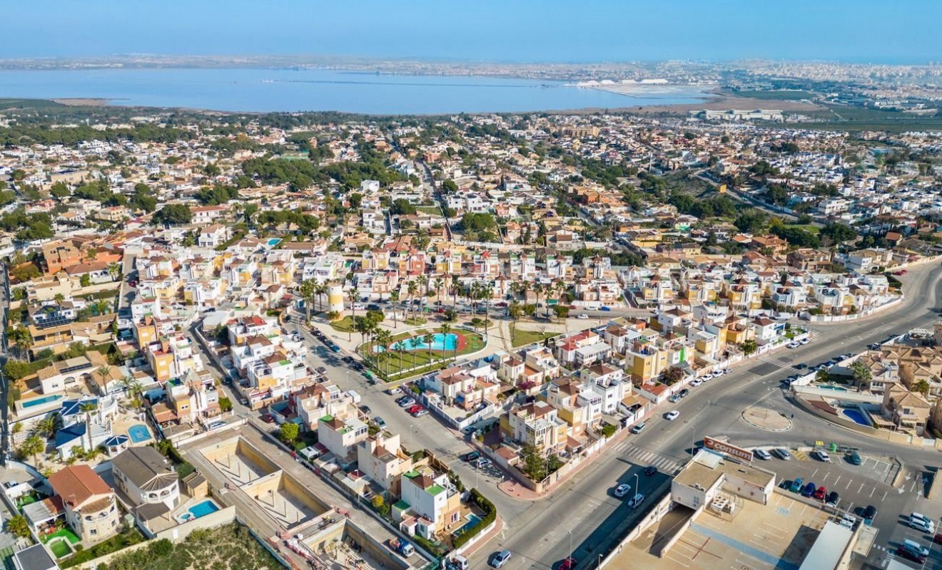 Revente - Quadhouse - Orihuela Costa