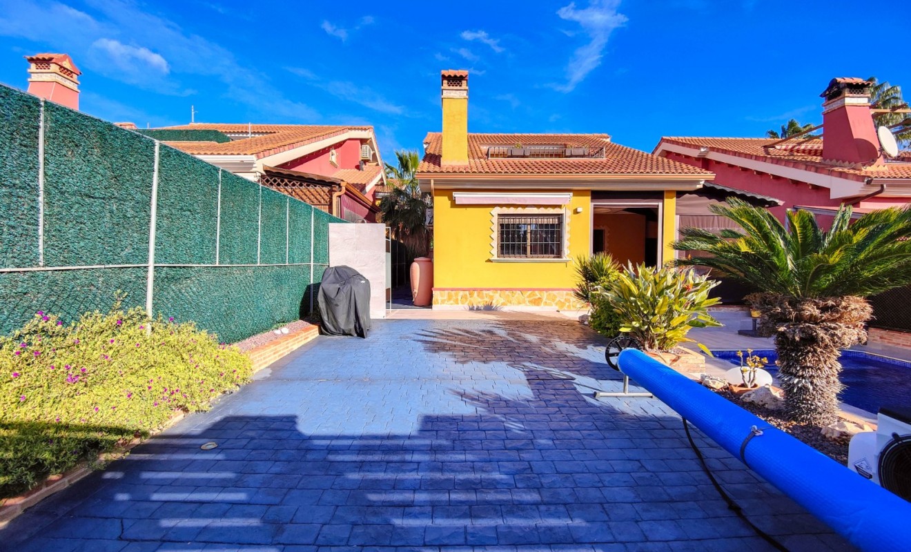 Wederverkoop - Villa - Guardamar del Segura - EL RASO